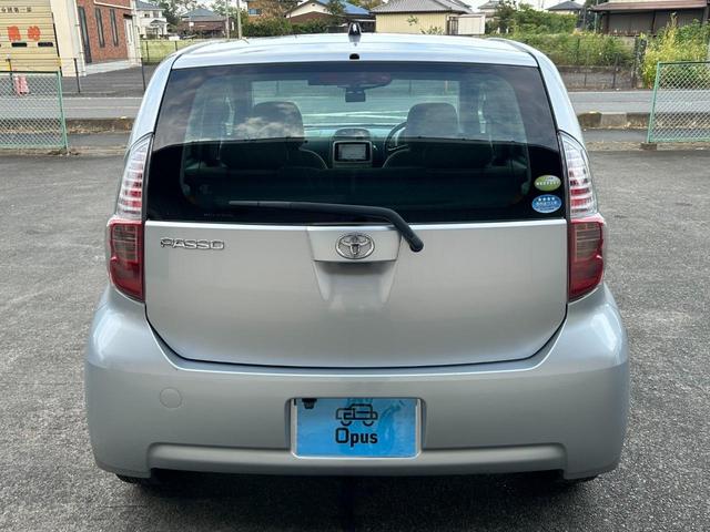 パッソ Ｇ　禁煙車　パナソニックＨＤＤナビ　フルセグＴＶ　バックカメラ　ＤＶＤ再生　ＥＴＣ２．０　ドライブレコーダー　キーレス　社外アルミホイール　プライバシーガラス　ドアバイザー（40枚目）