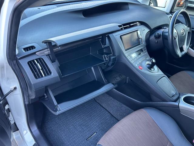 プリウスPHV G 純正HDDナビ フルセグTV バックカメラ ドライブレコーダー DVD再生 シートヒーター ハーフレザーシート ビルトインETC HIDヘッドライト ドアバイザー 純正アルミホイール(41枚目)