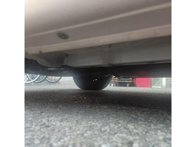 プレオ Ｌ　ＥＴＣ　キーレスエントリー　ＣＶＴ　盗難防止システム　ＡＢＳ　ＣＤ　衝突安全ボディ　エアコン　パワーステアリング　パワーウィンドウ（46枚目）