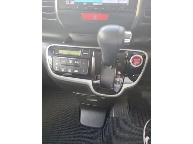 N-BOX G SSパッケージ バックカメラ 両側電動スライドドア ナビ スマートキー アイドリングストップ 電動格納ミラー ベンチシート CVT 盗難防止システム ABS ESC CD DVD再生 チップアップシート(7枚目)