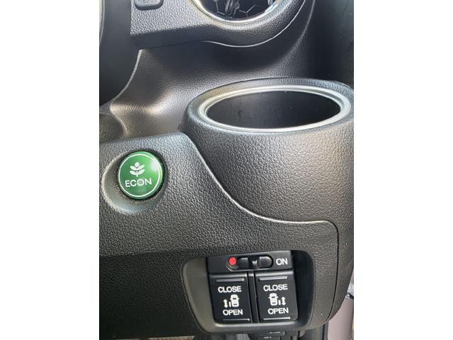 N-BOX G SSパッケージ バックカメラ 両側電動スライドドア ナビ スマートキー アイドリングストップ 電動格納ミラー ベンチシート CVT 盗難防止システム ABS ESC CD DVD再生 チップアップシート(9枚目)