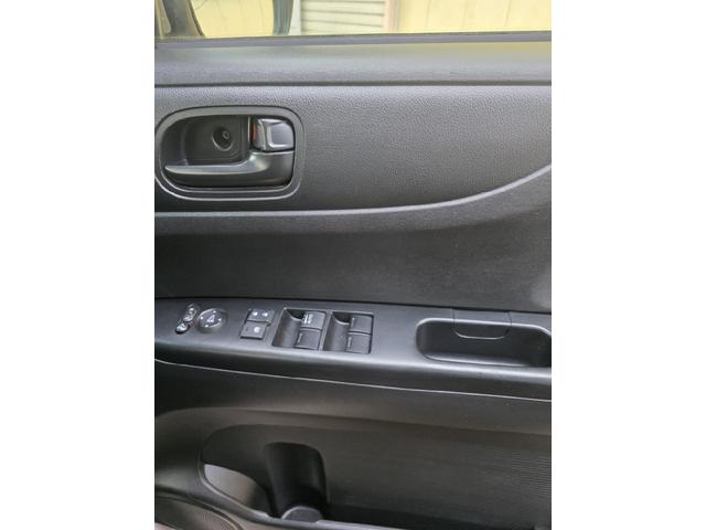 N-BOX G SSパッケージ バックカメラ 両側電動スライドドア ナビ スマートキー アイドリングストップ 電動格納ミラー ベンチシート CVT 盗難防止システム ABS ESC CD DVD再生 チップアップシート(10枚目)