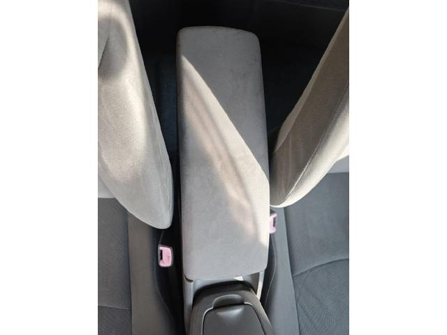 プリウス Sツーリングセレクション ETC TV アルミホイール LEDヘッドランプ ヘッドライトウォッシャー CVT スマートキー アイドリングストップ 電動格納ミラー 盗難防止システム CD ミュージックプレイヤー接続可 記録簿(43枚目)