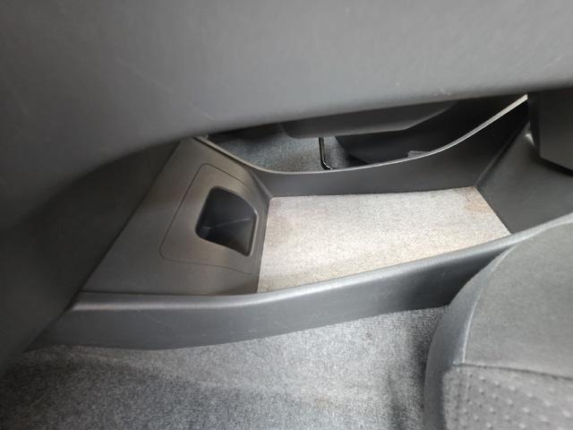 プリウス Sツーリングセレクション ETC TV アルミホイール LEDヘッドランプ ヘッドライトウォッシャー CVT スマートキー アイドリングストップ 電動格納ミラー 盗難防止システム CD ミュージックプレイヤー接続可 記録簿(67枚目)