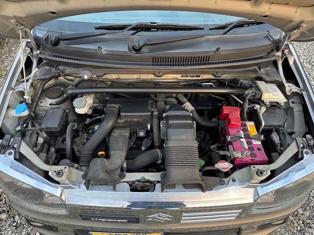 アルトワークス ベースグレード　ＥＴＣ　ナビ　ＴＶ　オートライト　ＨＩＤ　スマートキー　電動格納ミラー　ＭＴ　盗難防止システム　ＡＢＳ　ＥＳＣ　ＣＤ　Ｂｌｕｅｔｏｏｔｈ　アルミホイール　衝突安全ボディ　エアコン　パワーステアリング（20枚目）