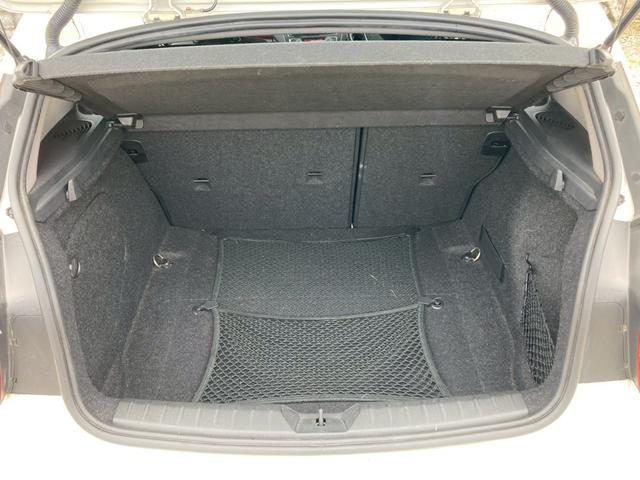 １シリーズ １２０ｉ　スポーツ　ＥＴＣ　オートライト　禁煙車　ナビ　スマートキー　パワーシート（13枚目）