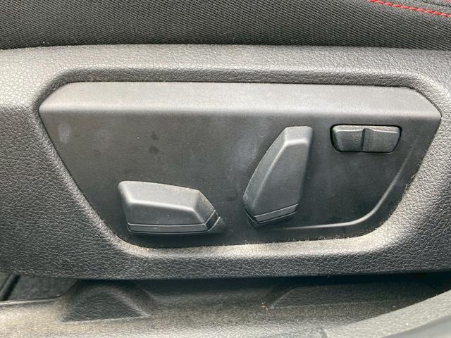 １シリーズ １２０ｉ　スポーツ　ＥＴＣ　オートライト　禁煙車　ナビ　スマートキー　パワーシート（28枚目）