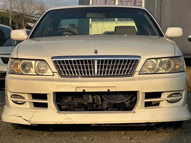 NISSAN LAUREL 25MEDALIST