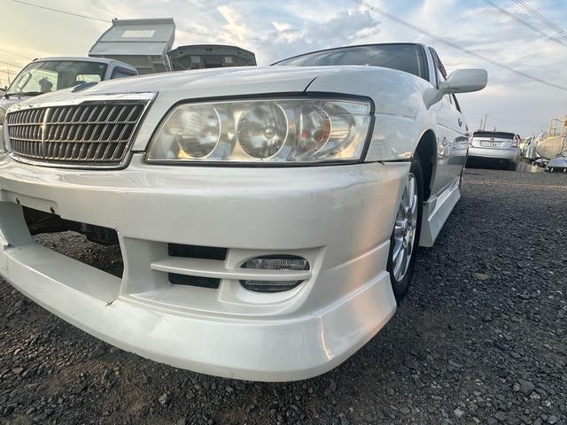 NISSAN LAUREL 25MEDALIST