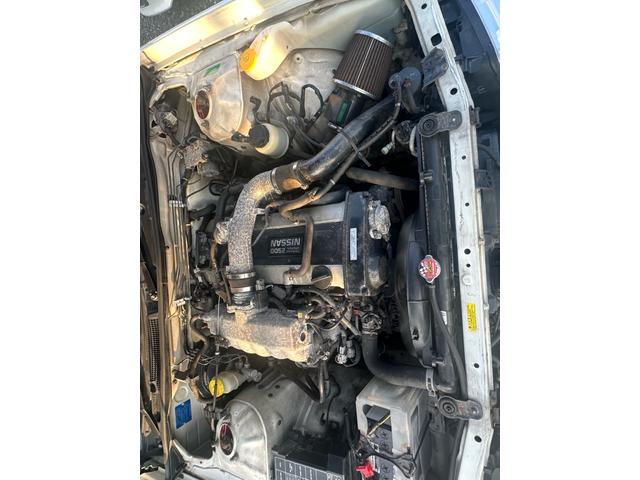 NISSAN LAUREL 25MEDALIST
