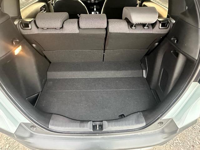 フィット ｅ：ＨＥＶクロスター　ＥＴＣ２．０ワンオーナー・純正ナビ・Ｄレコ・バックカメラ（32枚目）