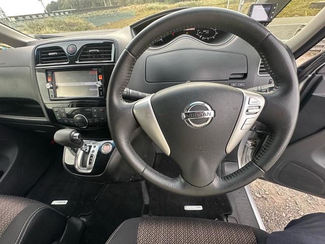 セレナ ハイウェイスター Vエアロモード+セーフティ SHV(15枚目)