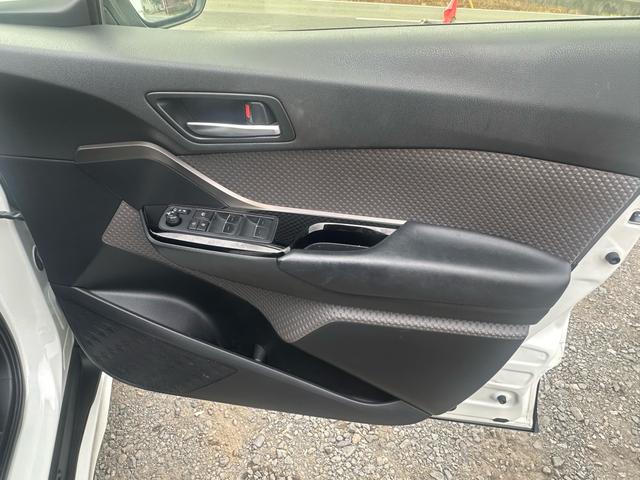 C-HR G モード ネロ セーフティ プラスフルモデリスタエアロキット BSM パノラマビュー スペアタイヤ フルセグ 衝突被害軽減システム ETC ドラレコ LEDヘッドランプ フルエアロ 記録簿(12枚目)