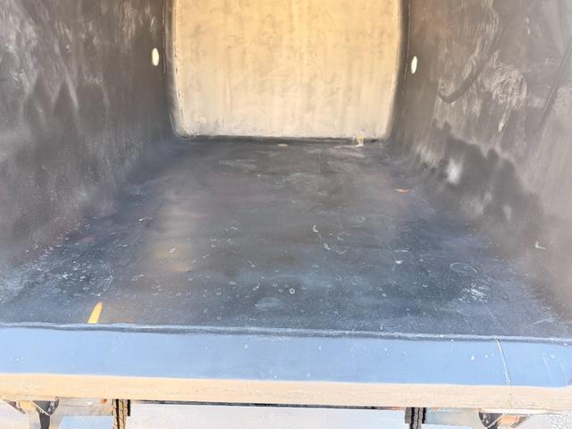 ダイナトラック 全塗装仕上げ済み 塵芥車/パッカー車 極東開発工業製 GB50-83D-S 巻き込み式/回転板式 ダンプ排出式 容積5.0立米 連続スイッチ 汚水タンク ターボ 積載2t 5速MT(18枚目)