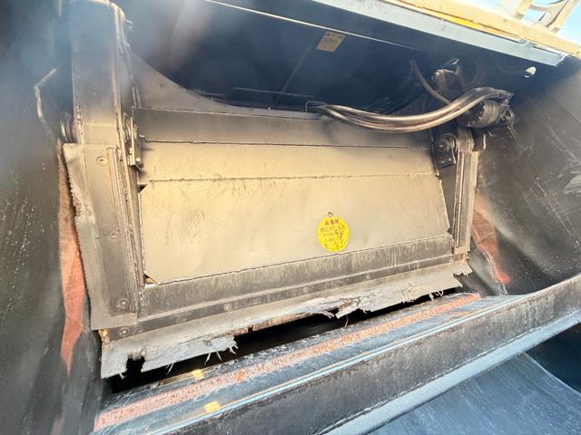 ダイナトラック 全塗装仕上げ済み 塵芥車/パッカー車 極東開発工業製 GB50-83D-S 巻き込み式/回転板式 ダンプ排出式 容積5.0立米 連続スイッチ 汚水タンク ターボ 積載2t 5速MT(46枚目)