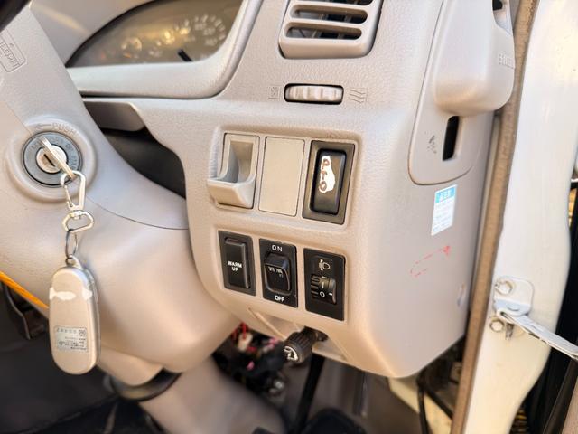 ダイナトラック 全塗装仕上げ済み 塵芥車/パッカー車 極東開発工業製 GB50-83D-S 巻き込み式/回転板式 ダンプ排出式 容積5.0立米 連続スイッチ 汚水タンク ターボ 積載2t 5速MT(65枚目)