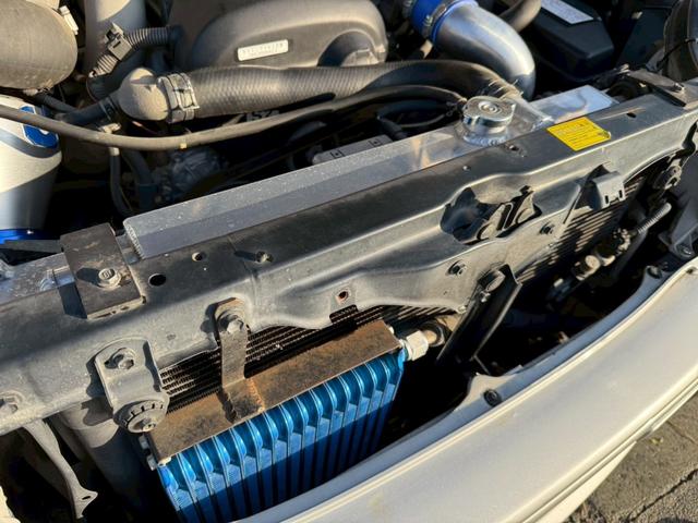 クラウンエステート アスリートＶ　Ｒ１５４換装／公認５速ＭＴ／４ＰＯＴキャリパー／３２６車高調／ワンオフ鉄板フェンダー／オイルクーラー／２ＷＡＹデフ／ＺＳＳマフラー加工／ブリットＺＥＴＡ４／Ｄｅｆｉ４連／ＴＥ３７／前置インタークーラー（28枚目）