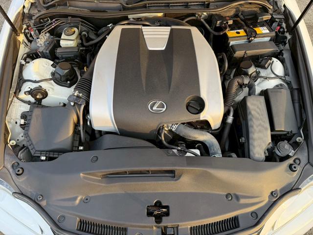 サンルーフ／ＴＲＤエアロ／２ＧＲ３１５馬力／ＦＲ駆動／レッドハーフレザー／パワーシート／フロント４ＰＯＴキャリパー／４本出しマフラー／ＭＴモードパドルシフト／クルーズコントロール／純正ナビ／ＥＴＣ