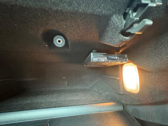 Eクラスステーションワゴン E300 ステーションワゴン 純正ナビ AT AAC  PS PW AW エアB ABS 革シート SR ナビ ドライブレコーダー 禁煙(37枚目)