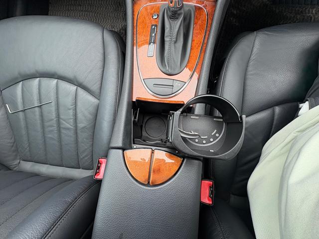 Eクラスステーションワゴン E300 ステーションワゴン 純正ナビ AT AAC  PS PW AW エアB ABS 革シート SR ナビ ドライブレコーダー 禁煙(38枚目)