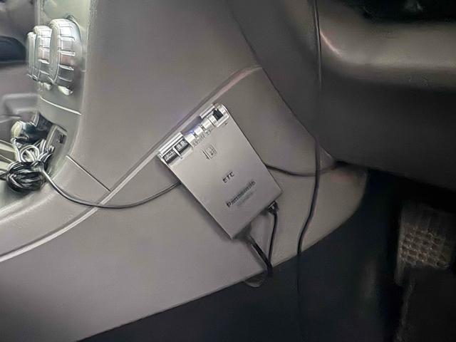 フォレスター １０ｔｈアニバーサリー　４ＷＤ　ＥＴＣ　ナビ　ＨＩＤ　アルミホイール　キーレスエントリー　ＡＴ　衝突安全ボディ　ＣＤ　ＤＶＤ再生　ＵＳＢ　ミュージックプレイヤー接続可　Ｂｌｕｅｔｏｏｔｈ　ＡＢＳ　エアコン　パワーステアリング（22枚目）