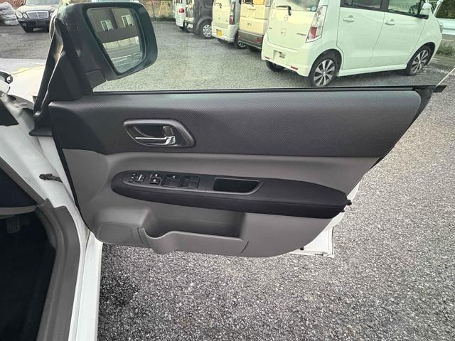 フォレスター １０ｔｈアニバーサリー　４ＷＤ　ＥＴＣ　ナビ　ＨＩＤ　アルミホイール　キーレスエントリー　ＡＴ　衝突安全ボディ　ＣＤ　ＤＶＤ再生　ＵＳＢ　ミュージックプレイヤー接続可　Ｂｌｕｅｔｏｏｔｈ　ＡＢＳ　エアコン　パワーステアリング（24枚目）