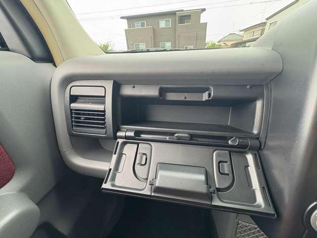 キューブ １５Ｍ　ＨＤＤナビ　ＥＴＣ　禁煙　ＤＴＶ　禁煙　ＡＴ　ＡＣ　ＰＳ　ＡＢＳ（16枚目）