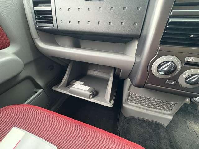 キューブ １５Ｍ　ＨＤＤナビ　ＥＴＣ　禁煙　ＤＴＶ　禁煙　ＡＴ　ＡＣ　ＰＳ　ＡＢＳ（17枚目）