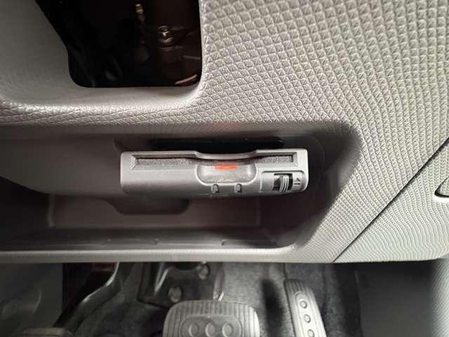 キューブ １５Ｍ　ＨＤＤナビ　ＥＴＣ　禁煙　ＤＴＶ　禁煙　ＡＴ　ＡＣ　ＰＳ　ＡＢＳ（18枚目）