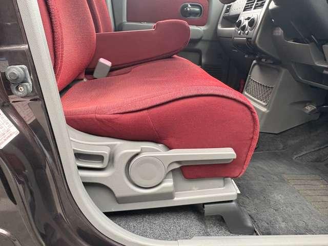 キューブ １５Ｍ　ＨＤＤナビ　ＥＴＣ　禁煙　ＤＴＶ　禁煙　ＡＴ　ＡＣ　ＰＳ　ＡＢＳ（27枚目）