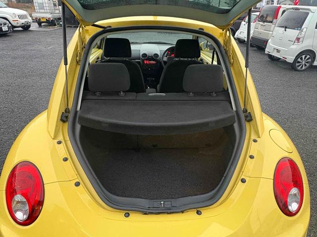 ニュービートル ＥＺ　ＥＴＣ　ＡＴ　キーレスエントリー　エアコン　パワーステアリング　パワーウィンドウ　運転席エアバッグ　助手席エアバッグ（9枚目）