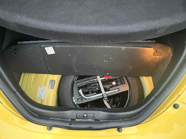 ニュービートル ＥＺ　ＥＴＣ　ＡＴ　キーレスエントリー　エアコン　パワーステアリング　パワーウィンドウ　運転席エアバッグ　助手席エアバッグ（10枚目）