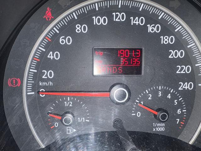 ニュービートル ＥＺ　ＥＴＣ　ＡＴ　キーレスエントリー　エアコン　パワーステアリング　パワーウィンドウ　運転席エアバッグ　助手席エアバッグ（28枚目）