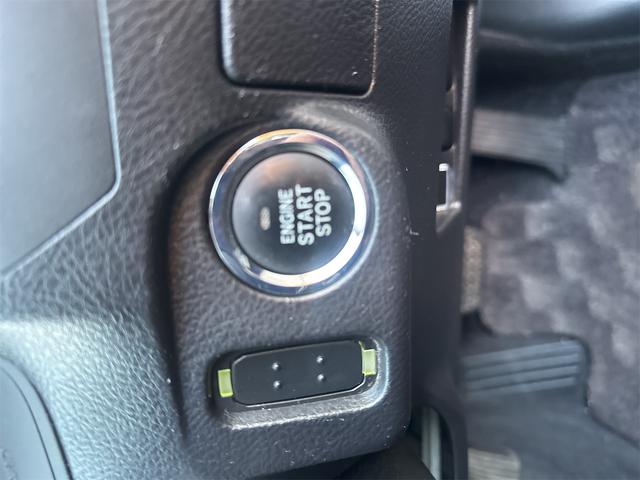 クラウン アスリート プレミアム50thエディション ドライブレコーダー ETC オートクルーズコントロール バックカメラ ナビ アルミホイール HID AT スマートキー 電動格納ミラー 盗難防止システム パワーシート CD MD 衝突安全ボディ(9枚目)