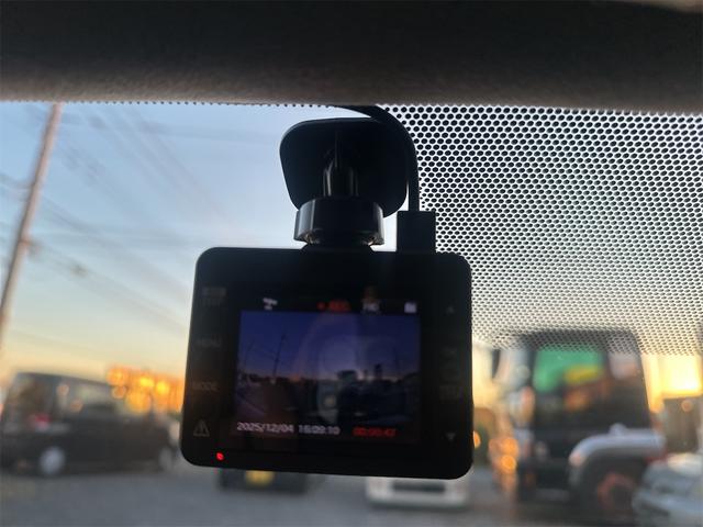 クラウン アスリート プレミアム50thエディション ドライブレコーダー ETC オートクルーズコントロール バックカメラ ナビ アルミホイール HID AT スマートキー 電動格納ミラー 盗難防止システム パワーシート CD MD 衝突安全ボディ(11枚目)