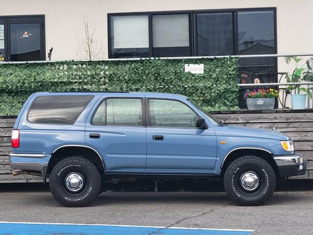 ハイラックスサーフ 　カスタムペイント／ナローボディ仕様／１６インチＡＷ＆オールテレーンタイヤ（ＢＦグットリッチ）（4枚目）