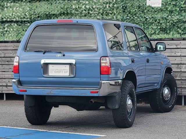 ハイラックスサーフ 　カスタムペイント／ナローボディ仕様／１６インチＡＷ＆オールテレーンタイヤ（ＢＦグットリッチ）（5枚目）