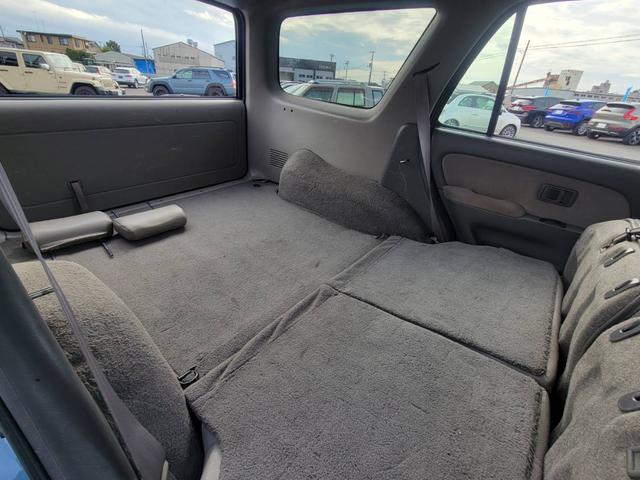 ハイラックスサーフ 　カスタムペイント／ナローボディ仕様／１６インチＡＷ＆オールテレーンタイヤ（ＢＦグットリッチ）（15枚目）