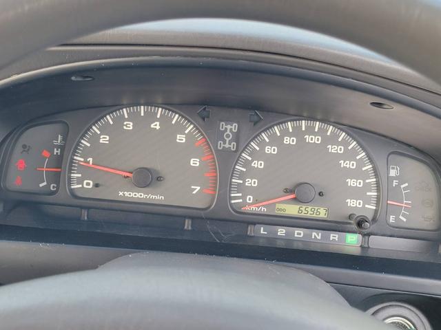 ハイラックスサーフ 　カスタムペイント／ナローボディ仕様／１６インチＡＷ＆オールテレーンタイヤ（ＢＦグットリッチ）（21枚目）