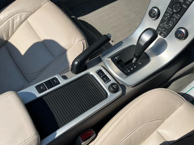 Ｃ７０ 　ホワイトレザー／電動オープン／社外ナビ（37枚目）