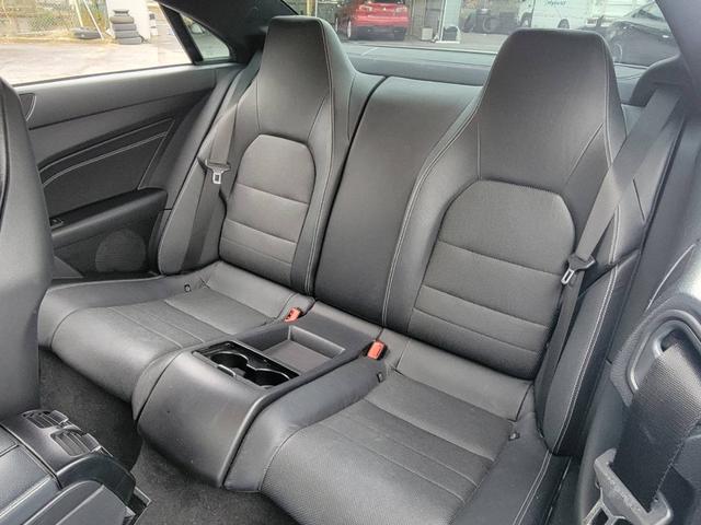 Ｅクラス Ｅ２５０クーペ　アダプティブクルーズコントロール／ブラインドスポットモニター／レーンアシスト／レーダーブレーキサポート／全方位カメラ＋パーキングセンサー（10枚目）