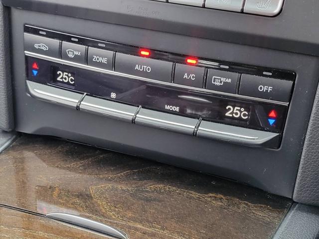 Ｅクラス Ｅ２５０クーペ　アダプティブクルーズコントロール／ブラインドスポットモニター／レーンアシスト／レーダーブレーキサポート／全方位カメラ＋パーキングセンサー（24枚目）