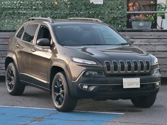 ジープ・チェロキー ウォーリアー（3枚目）