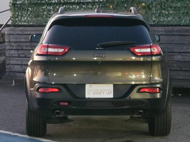 ジープ・チェロキー ウォーリアー（6枚目）