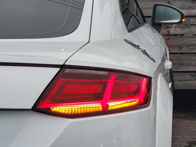 ＴＴクーペ １．８ＴＦＳＩ（14枚目）