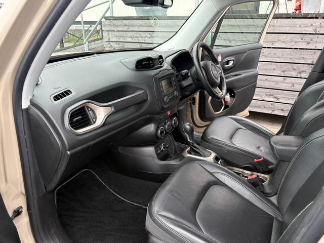 ジープ・レネゲード リミテッド（11枚目）