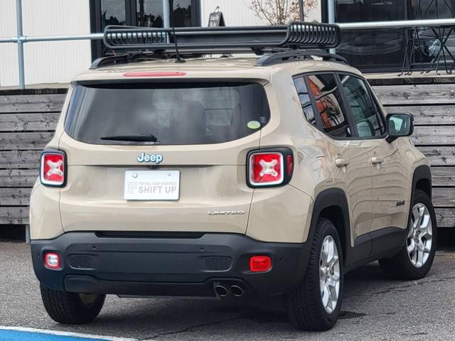ジープ・レネゲード リミテッド（4枚目）