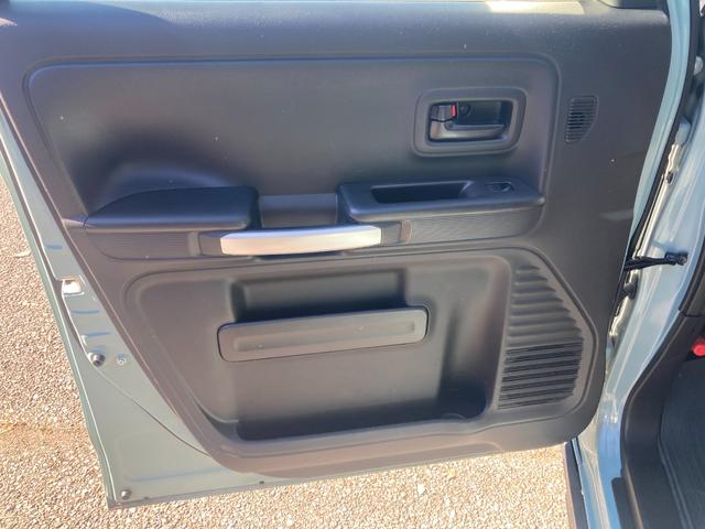 スペーシアギア ハイブリッドＸＺ　ターボ　両側パワスラ　ケンウッド８インチナビ　Ｂｌｕｅｔｏｏｔｈ　フルセグ　ＥＴＣ　アイドリングストップ　クルーズコントロール　衝突被害軽減ブレーキ　レーンキープアシスト　シートヒーター　ブラインドスポット（17枚目）