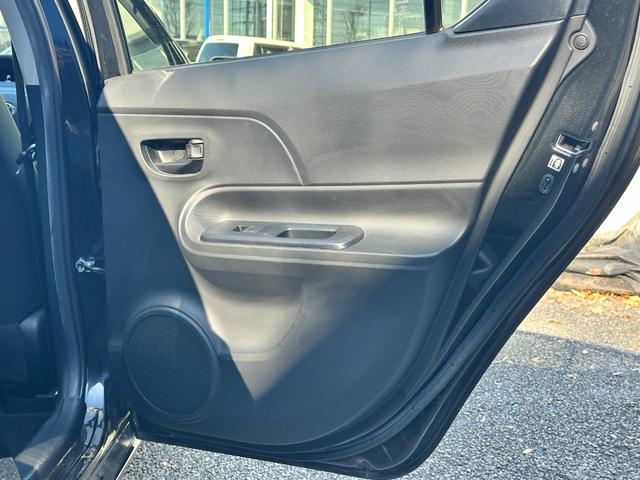 アクア Ｓスタイルブラック　純正ナビ　Ｂｌｕｅｔｏｏｔｈ　フルセグ　バックカメラ　パーキングアシスト　ＥＴＣ　衝突被害軽減ブレーキ　レーンキープアシスト　ＬＥＤライト　スマートキー　プッシュスタート（27枚目）