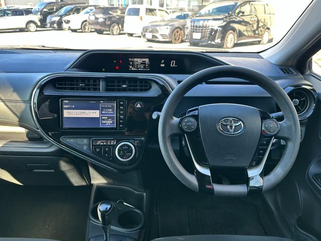 アクア Ｓスタイルブラック　純正ナビ　Ｂｌｕｅｔｏｏｔｈ　フルセグ　バックカメラ　パーキングアシスト　ＥＴＣ　衝突被害軽減ブレーキ　レーンキープアシスト　ＬＥＤライト　スマートキー　プッシュスタート（32枚目）